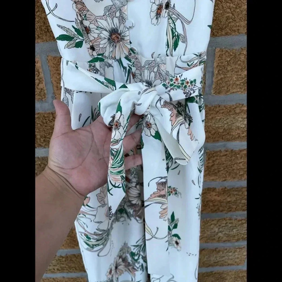 Little Moon Petunia Jumpsuit size 00 - Picture 13 of 16